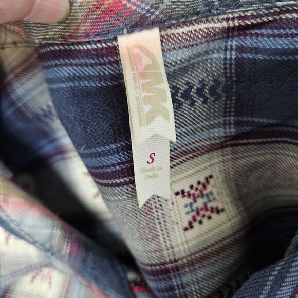 Mountain Khakis Button Up Shirt Women’s Small Plaid Blue Tan Pockets Soft Cotton - Picture 2 of 10